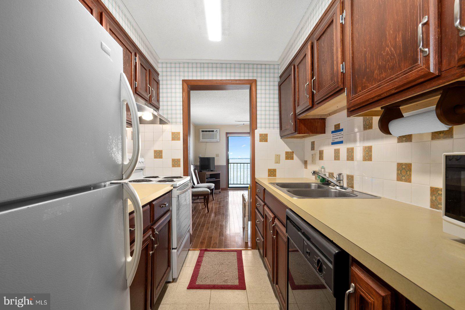 11615 Shipwreck Road, Unit 7 Ocean City, MD 21842 - Photo 14 of 35