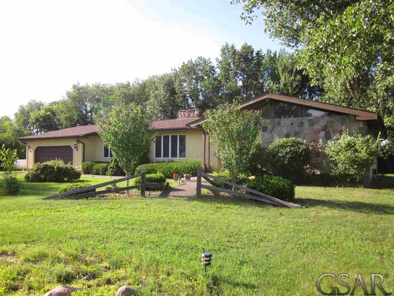 3603 Lansing Road Bancroft, MI 48414 - Photo 1 of 29 31160715.JPG