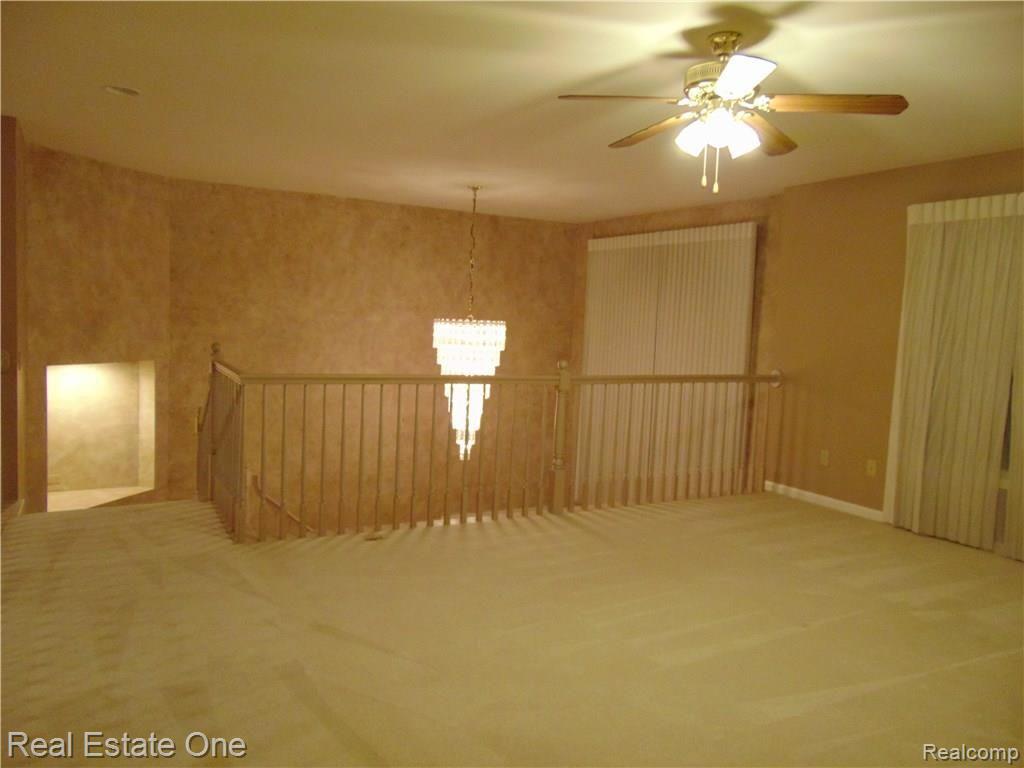 265 Woodward Road Canton, MI 48188 - Photo 37 of 40 DSC02148.JPG