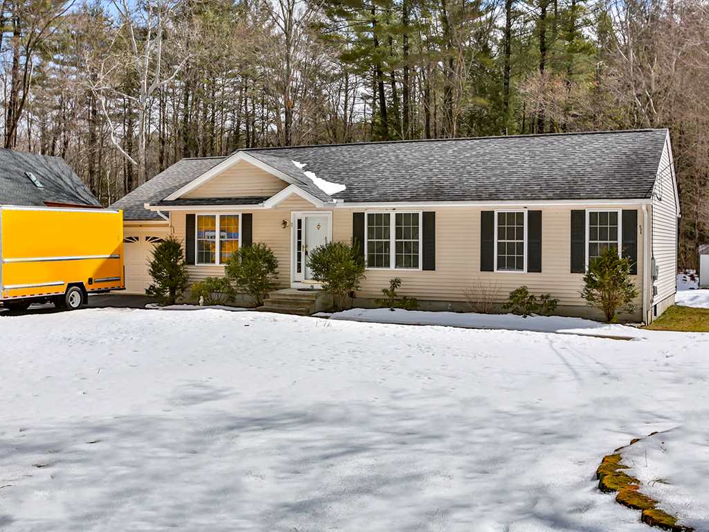 86 Intervale Road Wilton, NH 03086 - Photo 3 of 26
