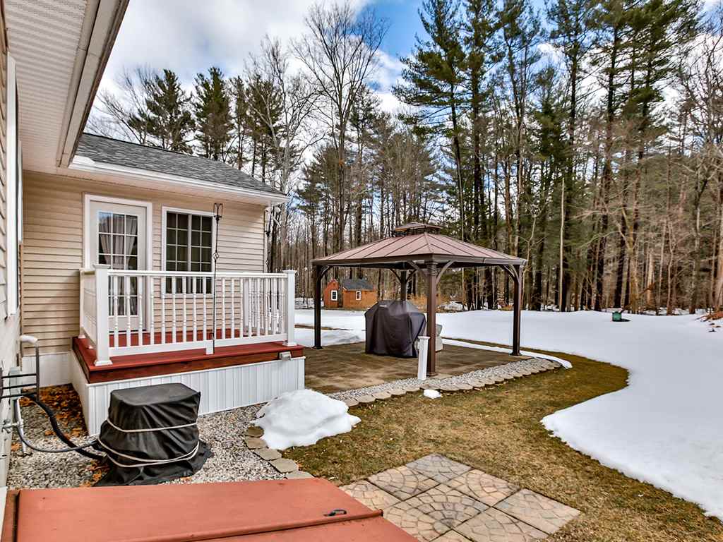 86 Intervale Road Wilton, NH 03086 - Photo 5 of 26