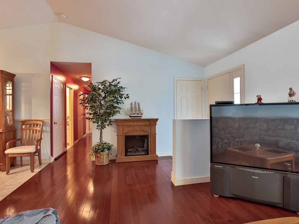 86 Intervale Road Wilton, NH 03086 - Photo 8 of 26