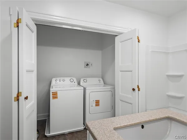 $1,200 | 36329 Apt 2 Nys Rt 180 La, La Fargeville, NY 13656