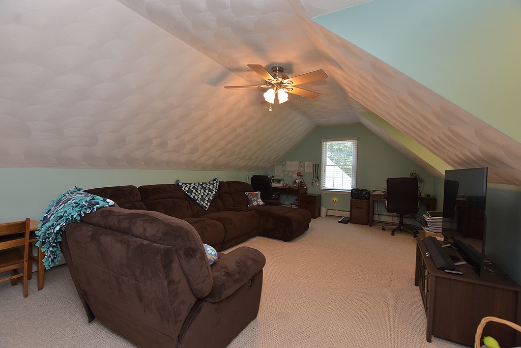 123 Douglas Hook Road Glocester, RI 02814 - Photo 8 of 18