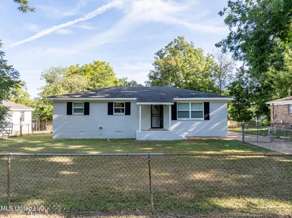 $137,900 | 300 East Valley Avenue, Holly Springs, MS 38635
