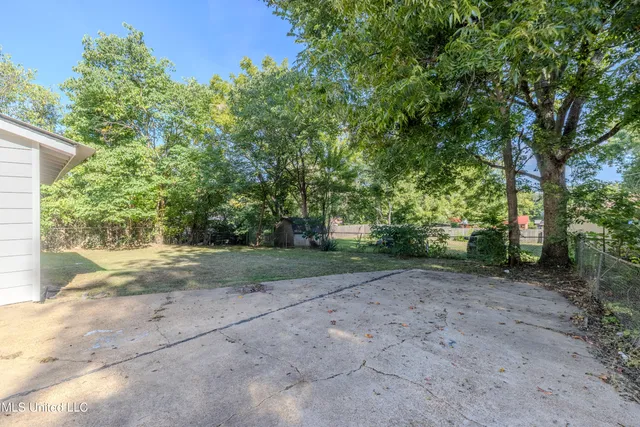 $137,900 | 300 East Valley Avenue, Holly Springs, MS 38635