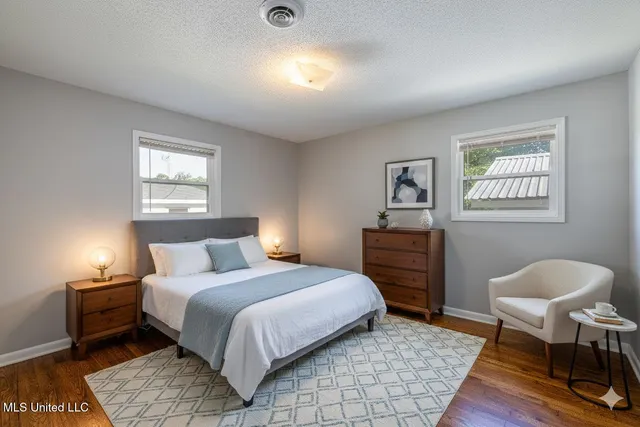 $137,900 | 300 East Valley Avenue, Holly Springs, MS 38635