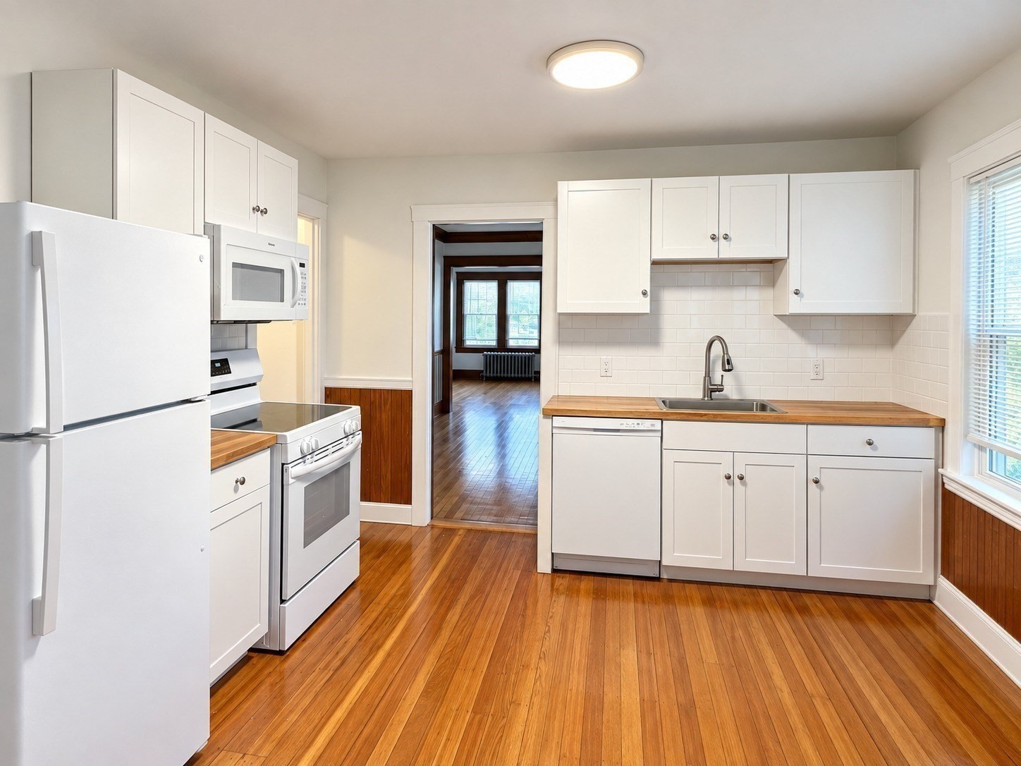 6 Verndale Road, Unit 2 Milton, MA 02186 - Photo 2 of 14 Gallery Image 2