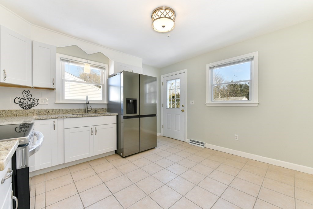 10 Indian Road Holbrook, MA 02343 - Photo 8 of 26