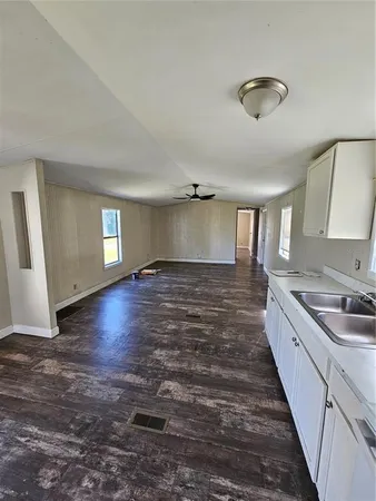 $1,200 | 3245 East Main Street, Unit 11, Lakeland, FL 33801