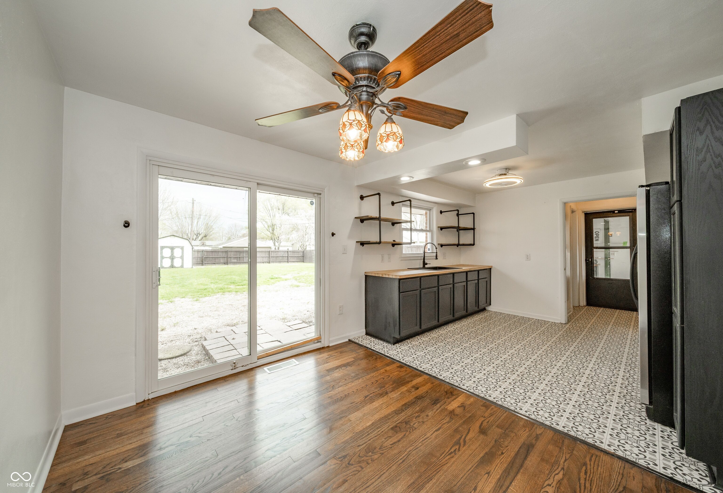 916 Slack Drive Anderson, IN 46013 - Photo 6 of 23