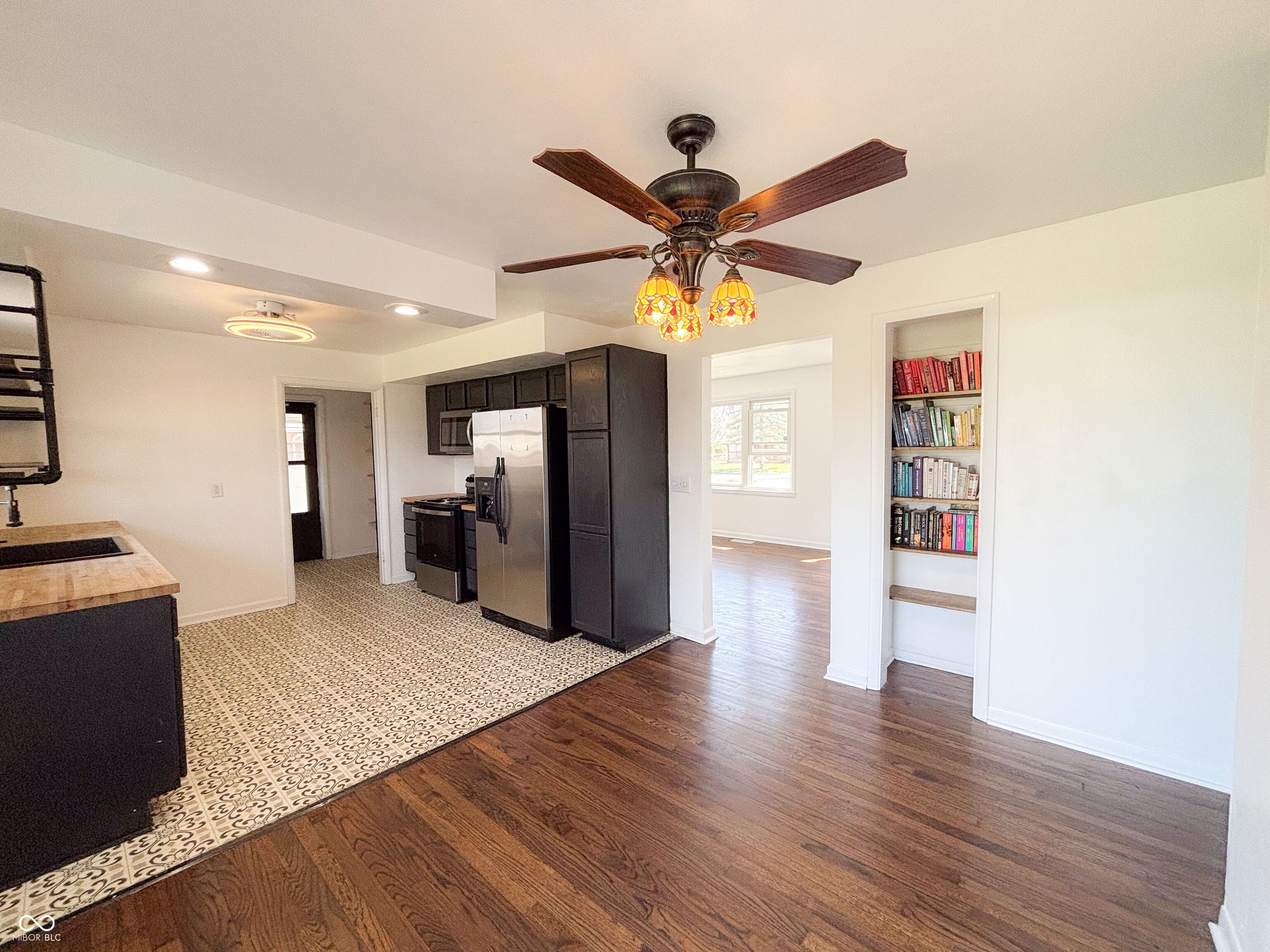916 Slack Drive Anderson, IN 46013 - Photo 9 of 23