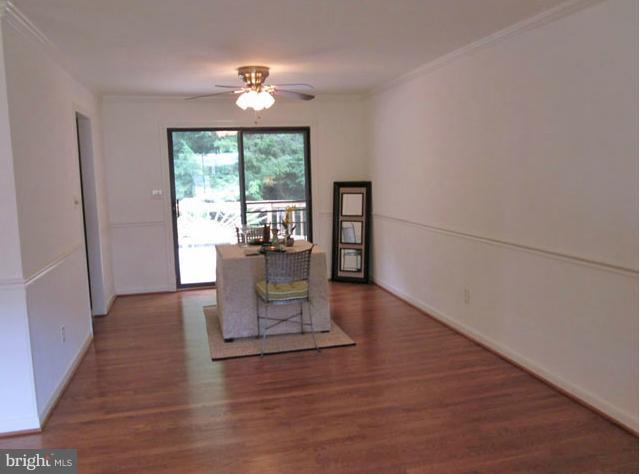 8819 Battery Road Alexandria, VA 22308 - Photo 15 of 18 Dining Room