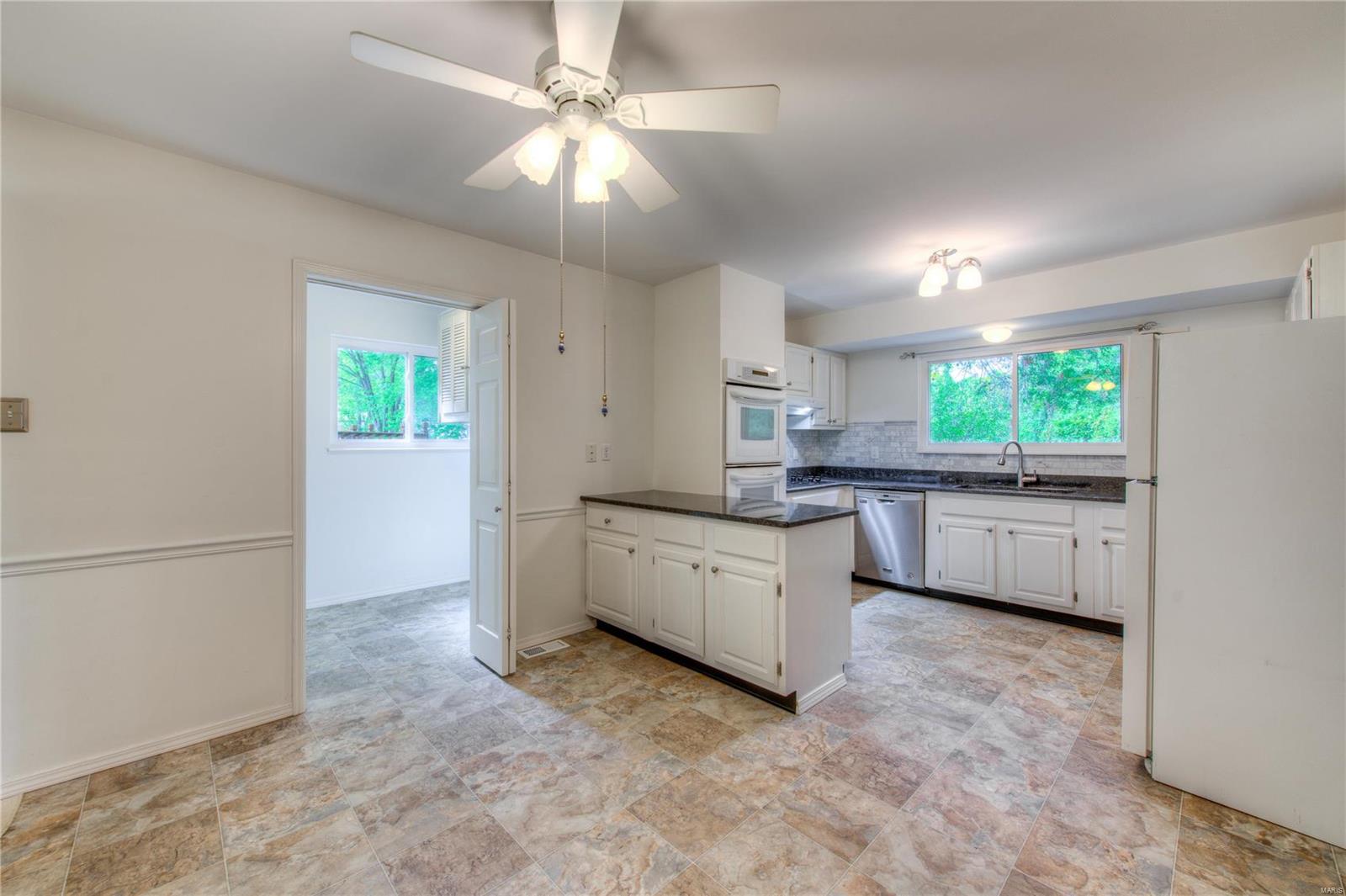 1175 Still House Creek Road Chesterfield, MO 63017 - Photo 8 of 21 Gallery Image 8