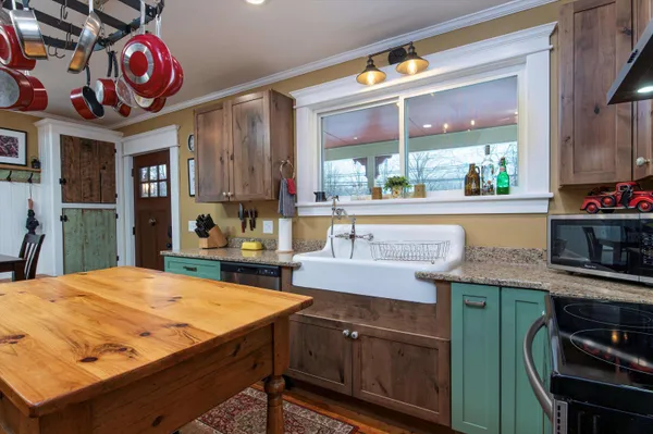$390,000 | 663 Depot Street, Chester, VT 05143