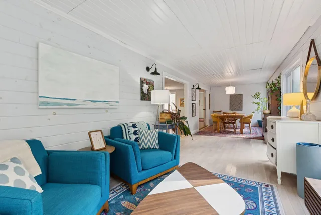 $849,000 | 15 Susan Lane, Falmouth, ME 04105