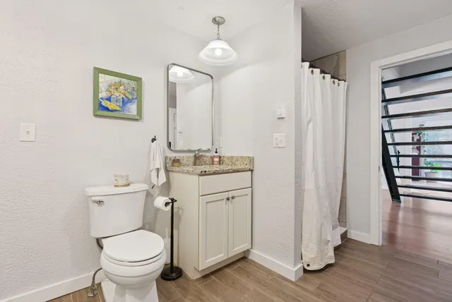 $849,000 | 15 Susan Lane, Falmouth, ME 04105