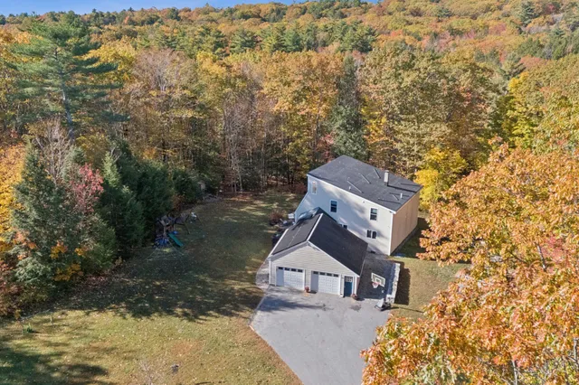 $849,000 | 15 Susan Lane, Falmouth, ME 04105