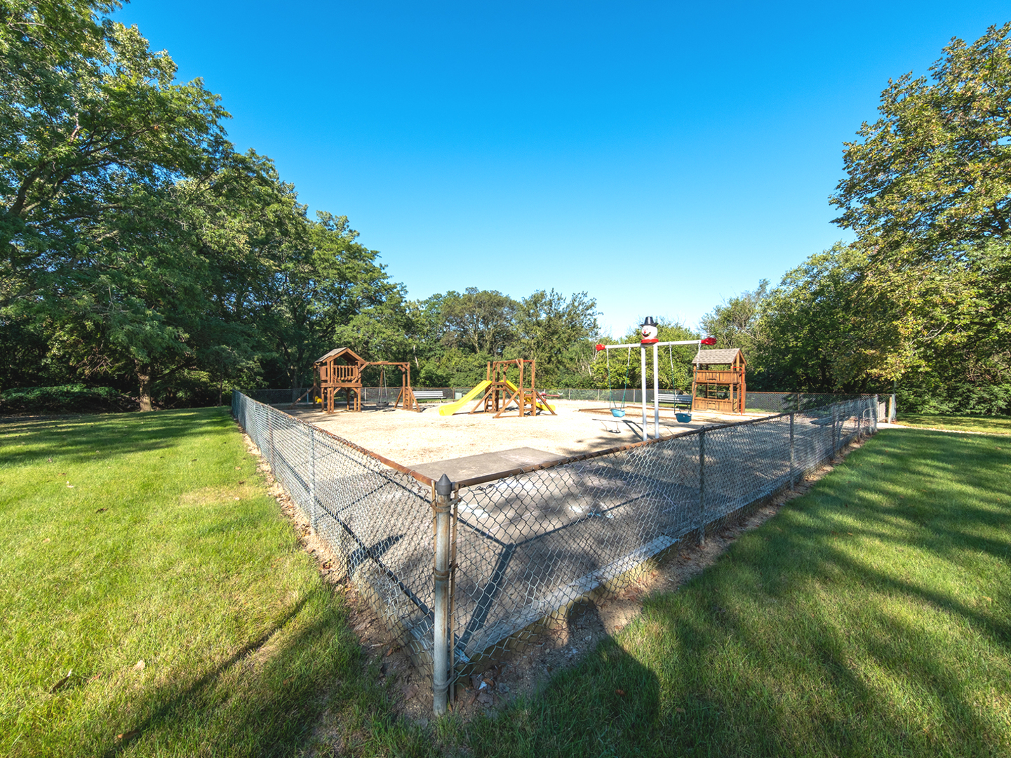 425 Walnut Creek Road, Unit 1207 Lisle, IL 60532 - Photo 10 of 11 a view of swimming pool with a backyard