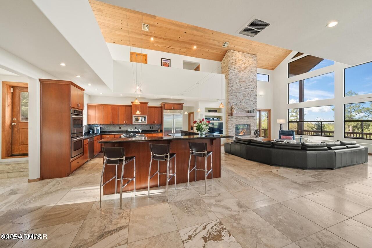 3180 Snowberry Loop Show Low, AZ 85901 - Photo 20 of 101 Greatroom