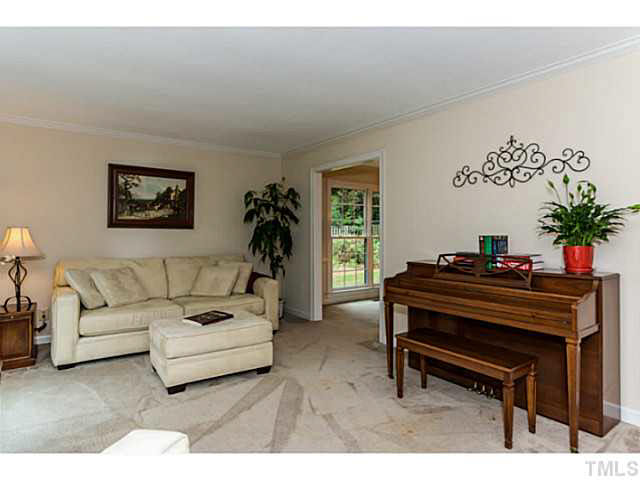 1404 Kingston Ridge Road Cary, NC 27511 - Photo 3 of 22