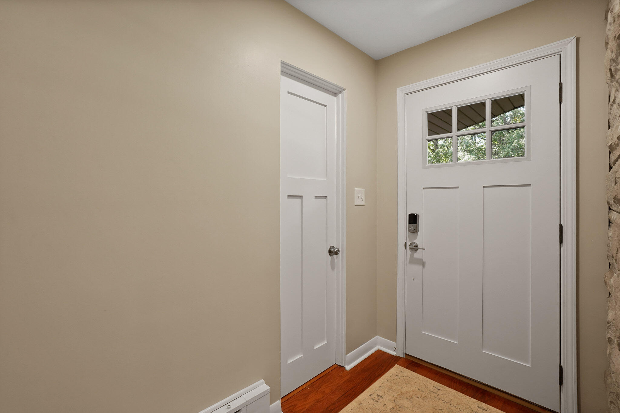 744 South Court Street Crown Point, IN 46307 - Photo 5 of 31 2048x1366