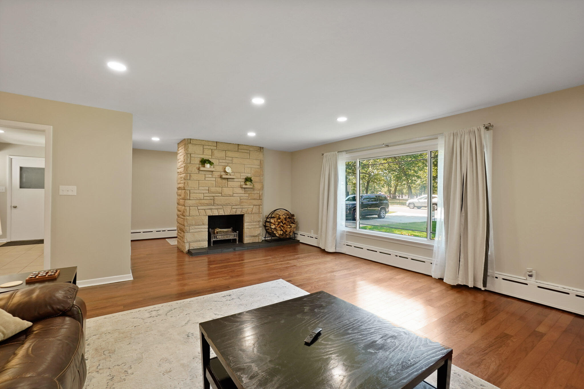 744 South Court Street Crown Point, IN 46307 - Photo 9 of 31 2048x1365