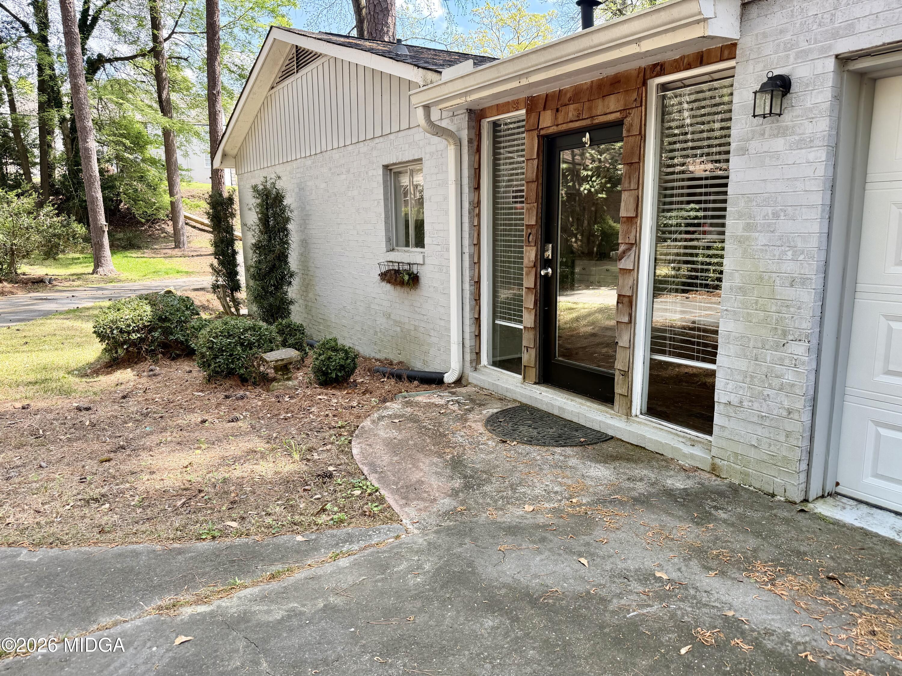 1560 Hawthorne Road Macon, GA 31211 - Photo 10 of 26 IMG_3560