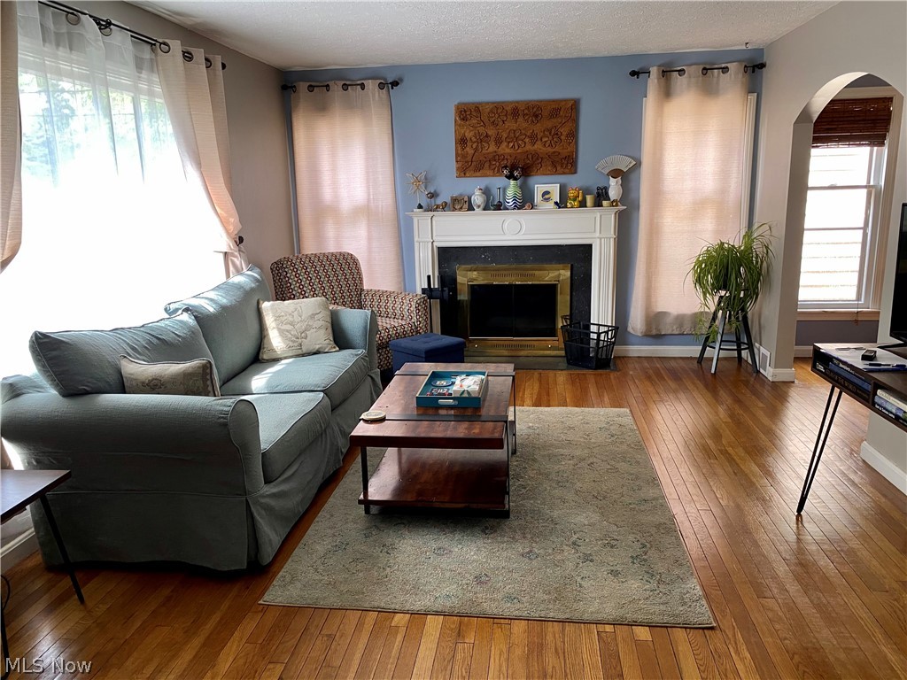 2877 Wagar Road Rocky River, OH 44116 - Photo 11 of 33