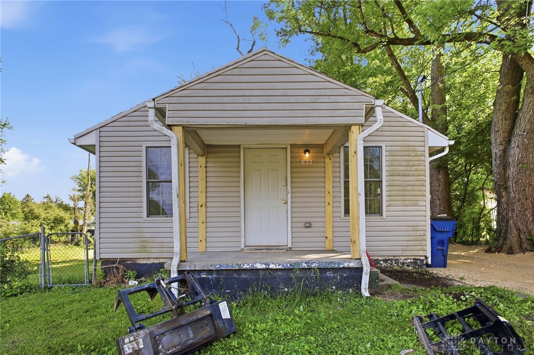 633 Neosha Avenue Springfield, OH 45505 - Photo 2 of 23