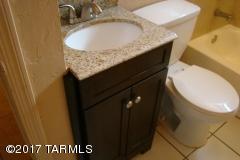 1011 East Halcyon Road Tucson, AZ 85719 - Photo 11 of 30