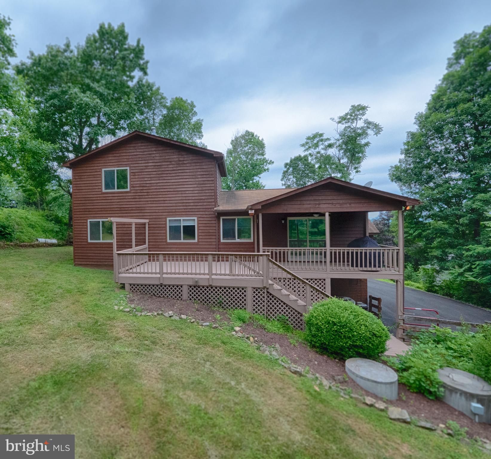 446 Wealthy Road Linden, VA 22642 - Photo 3 of 32