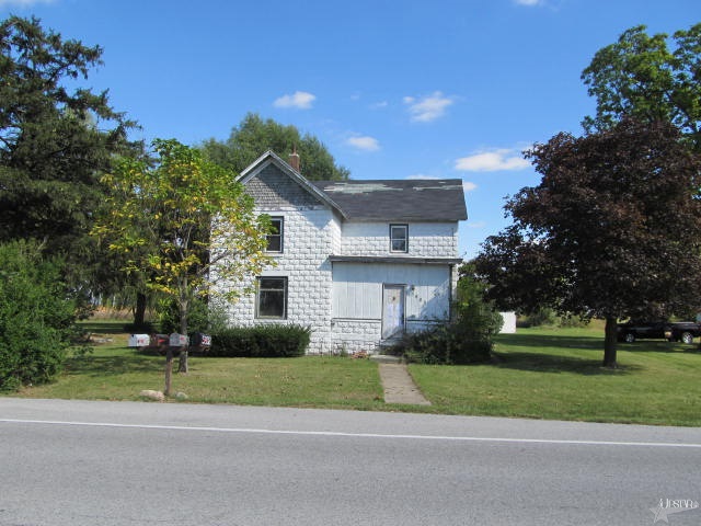 5802 South State Road Woodburn, IN 46797 - Photo 1 of 12
