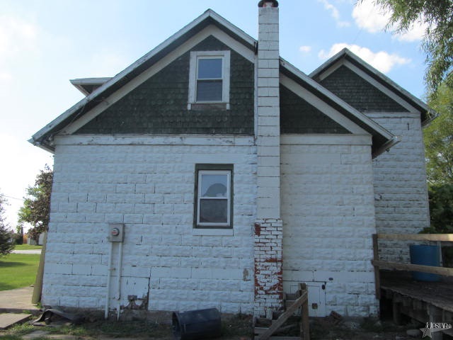 5802 South State Road Woodburn, IN 46797 - Photo 2 of 12