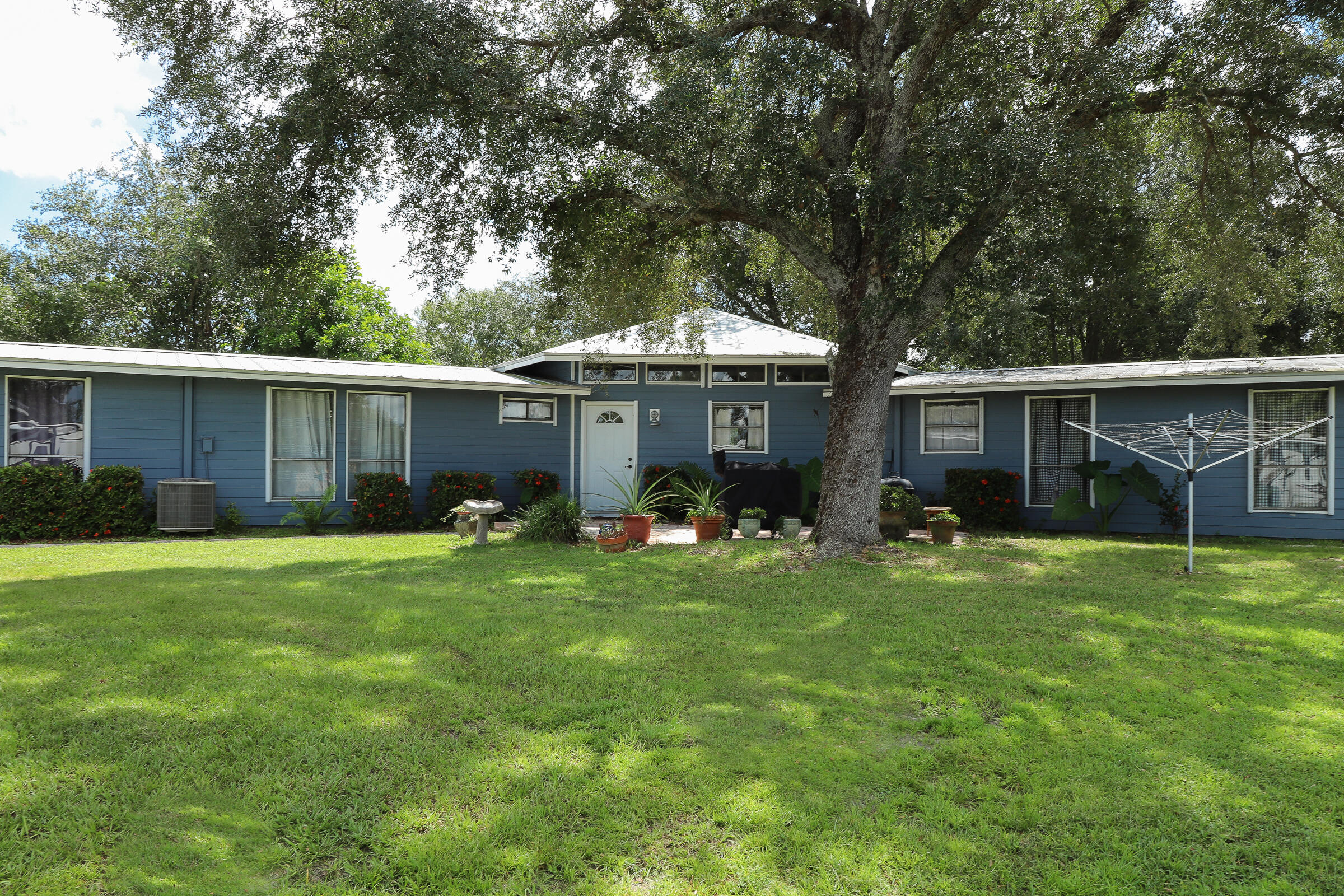 3661 Seminole Road Fort Pierce, FL 34951 - Photo 16 of 19 IMG_5895