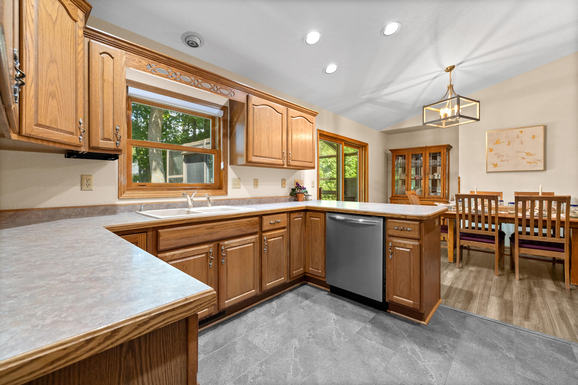 1912 Mapletree Road Howards Grove, WI 53083 - Photo 20 of 38 7-Interior_1912 Mapletree Rd