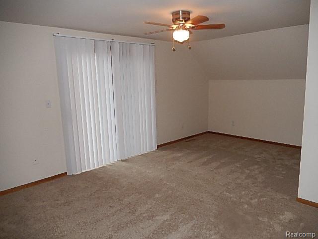 9141 Lake Road Grosse Ile, MI 48138 - Photo 19 of 22 034.jpg
