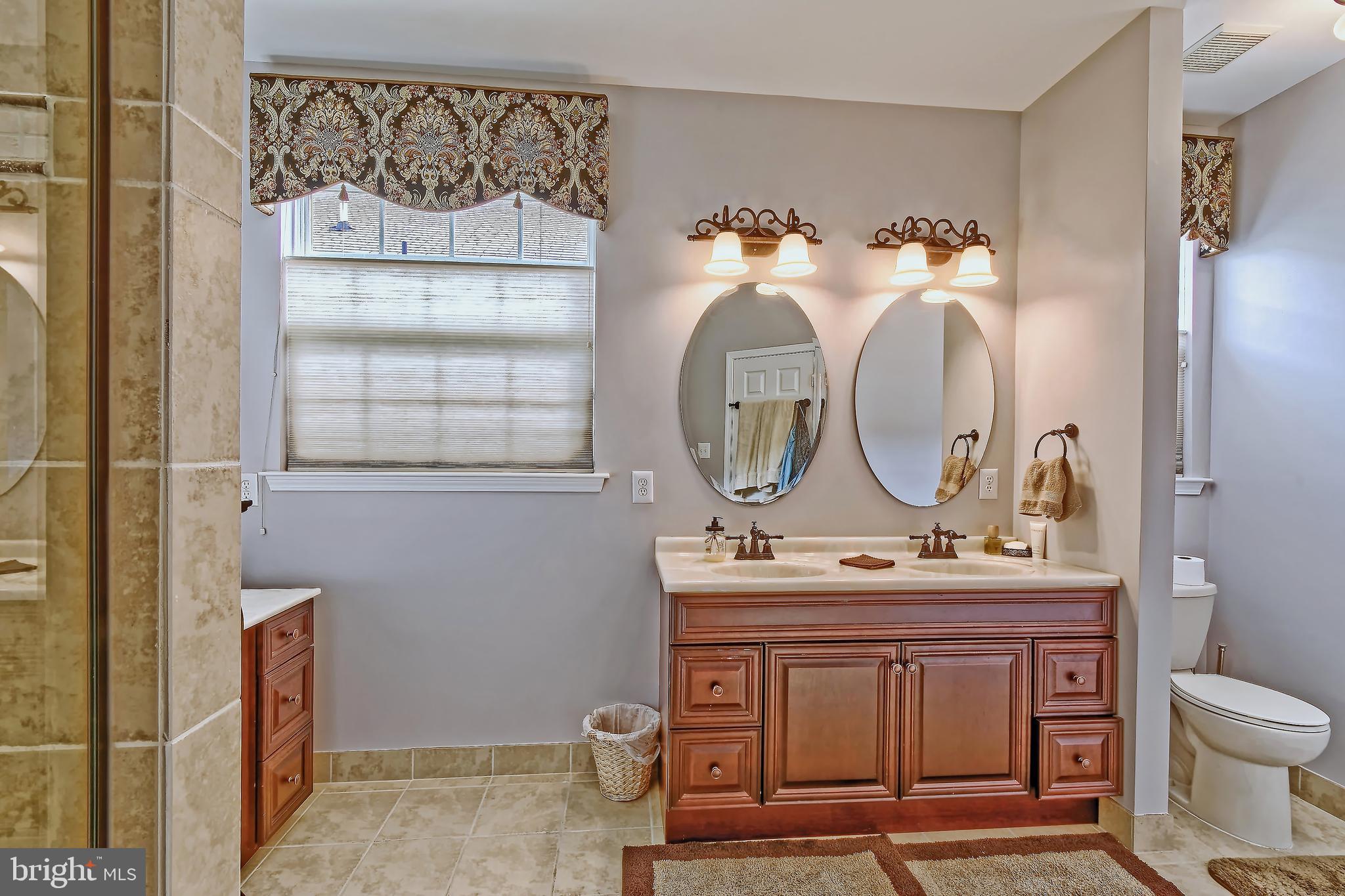 124 Somerfield Road Swedesboro, NJ 08085 - Photo 11 of 37 Master Bath