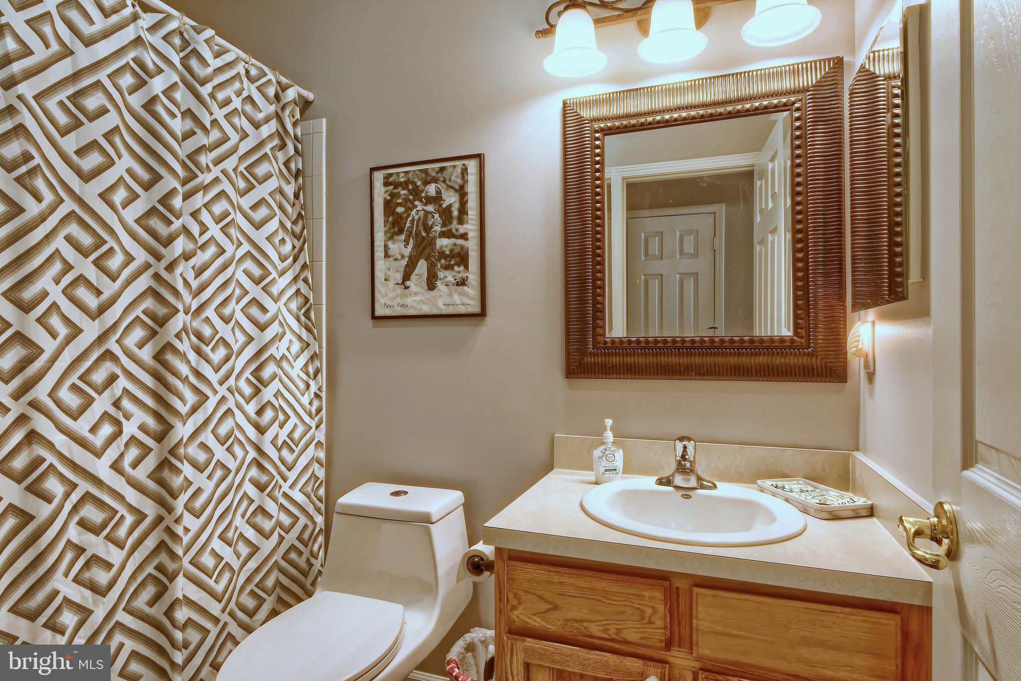 124 Somerfield Road Swedesboro, NJ 08085 - Photo 23 of 37 Second Full Bath