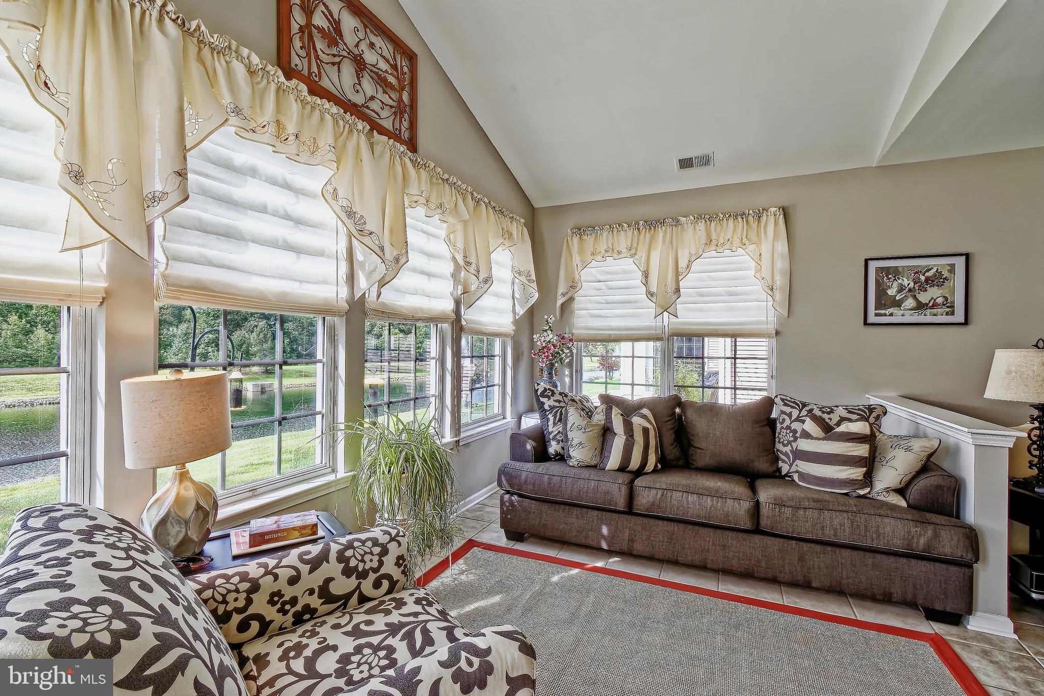 124 Somerfield Road Swedesboro, NJ 08085 - Photo 6 of 37 Sitting Area with Panoramic Water Views
