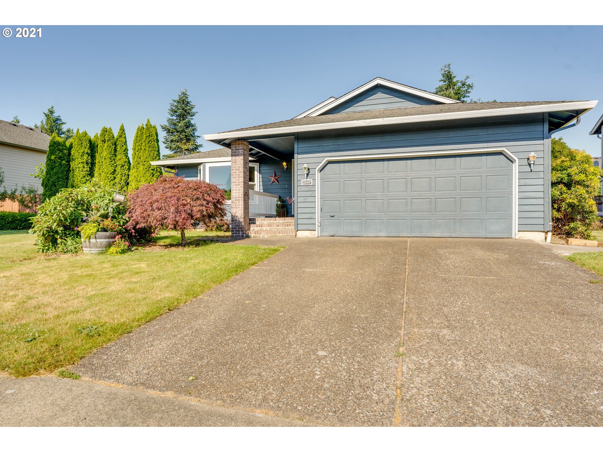 2247 Northwest Cascade Street Camas, WA 98607 - Photo 2 of 32 Gallery Image 2