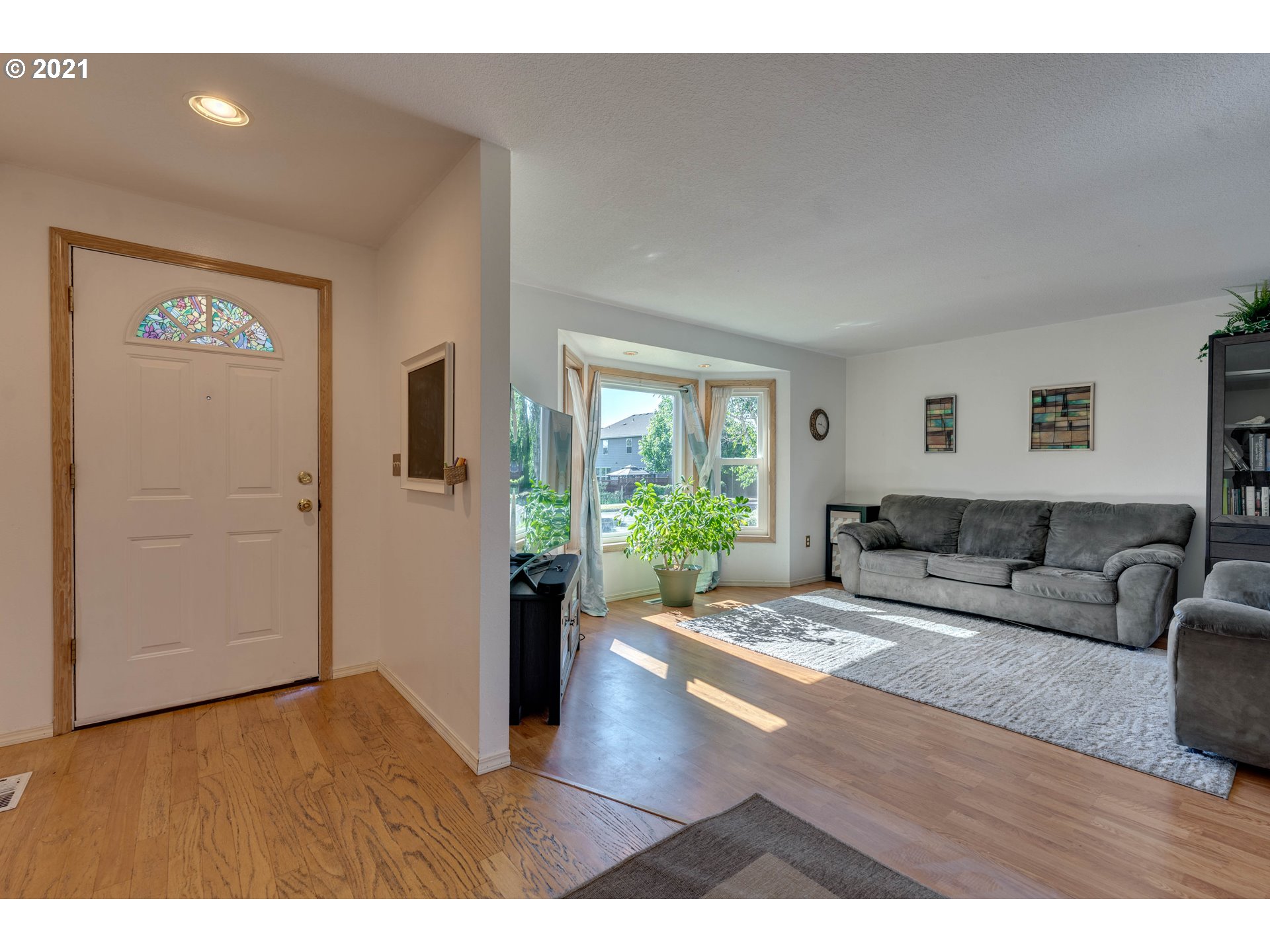 2247 Northwest Cascade Street Camas, WA 98607 - Photo 5 of 32 Gallery Image 5