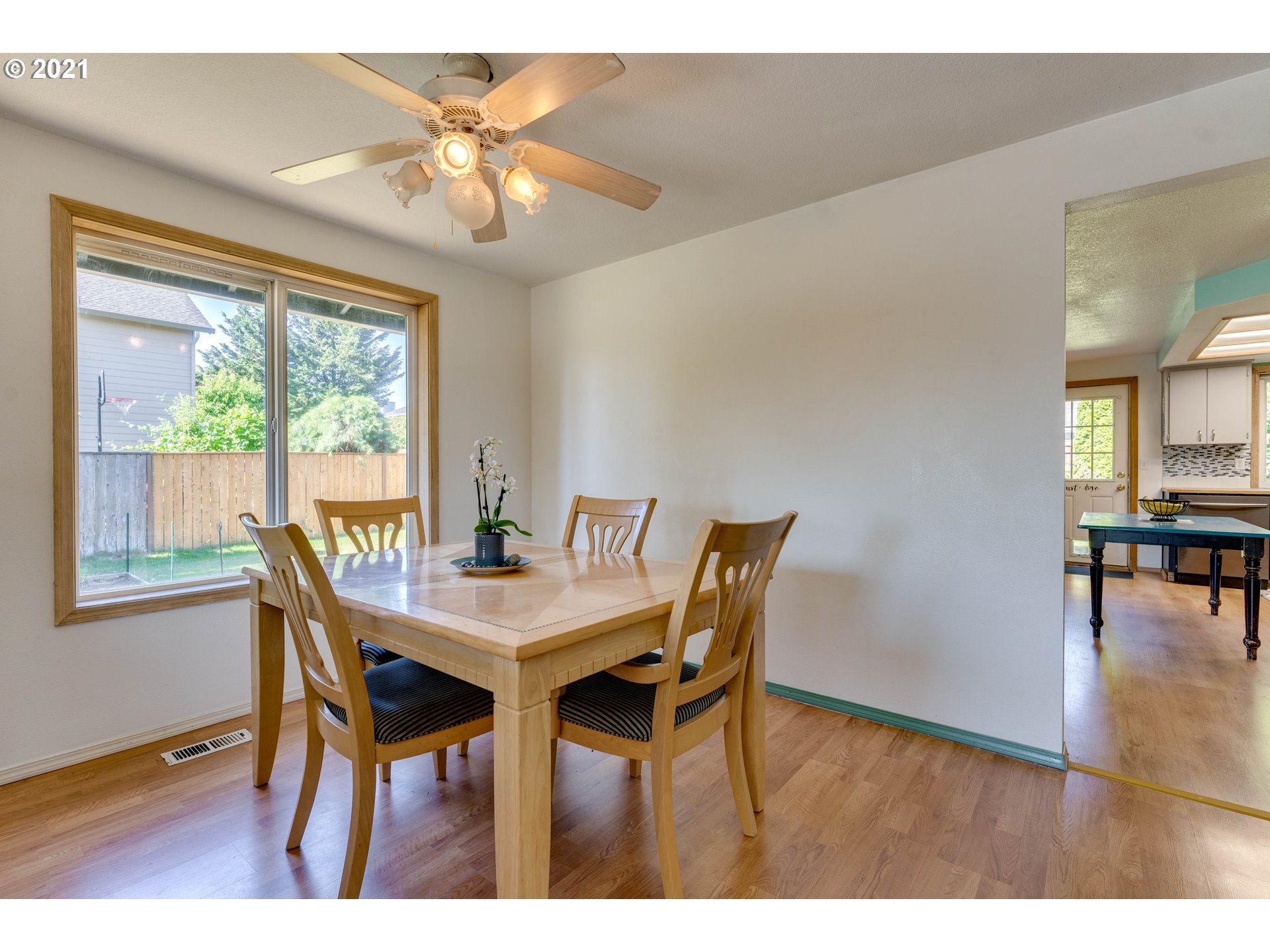 2247 Northwest Cascade Street Camas, WA 98607 - Photo 9 of 32 Gallery Image 9