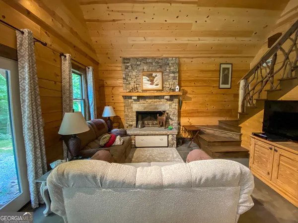 $399,900 | 513 Coleman Heights Lane, Rabun Gap, GA 30568