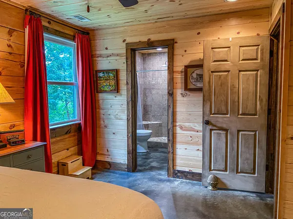 $399,900 | 513 Coleman Heights Lane, Rabun Gap, GA 30568