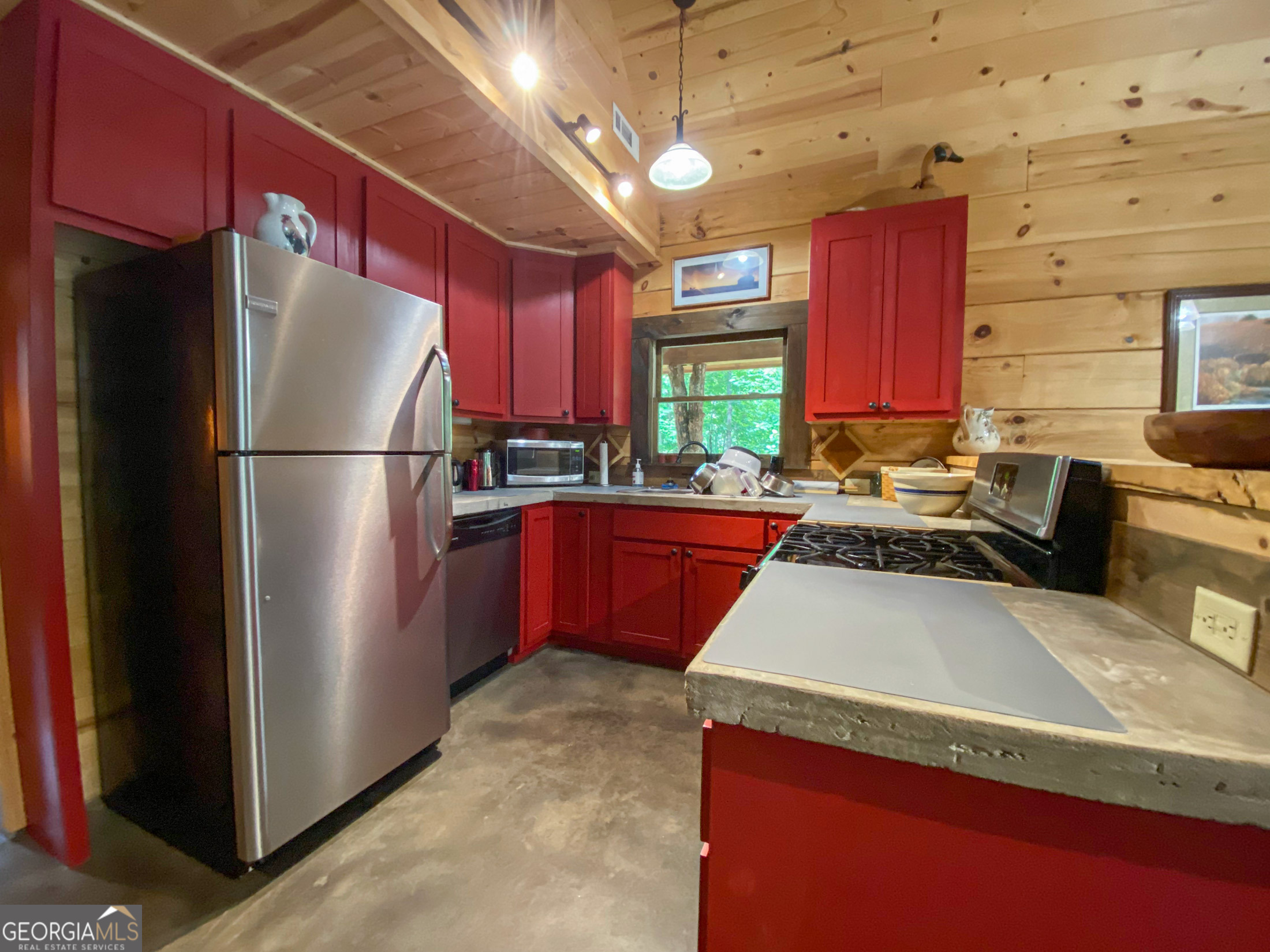 513 Coleman Heights Lane Rabun Gap, GA 30568 - Photo 9 of 53