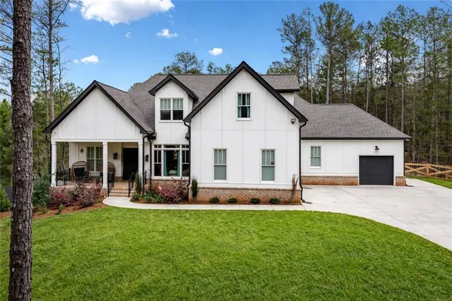 $899,900 | 8215 Highway 81, Bethlehem, GA 30620