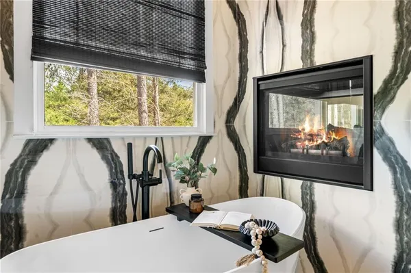 $889,900 | 8215 Highway 81, Bethlehem, GA 30620