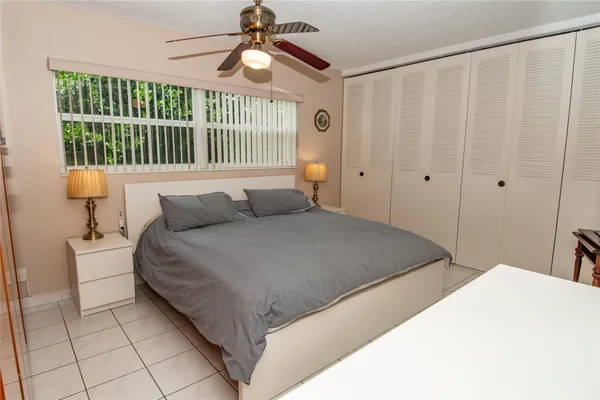 $2,500 | 5003 Northwest 35th Street, Unit 503, Lauderdale Lakes, FL 33319