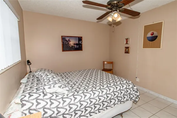 $2,500 | 5003 Northwest 35th Street, Unit 503, Lauderdale Lakes, FL 33319